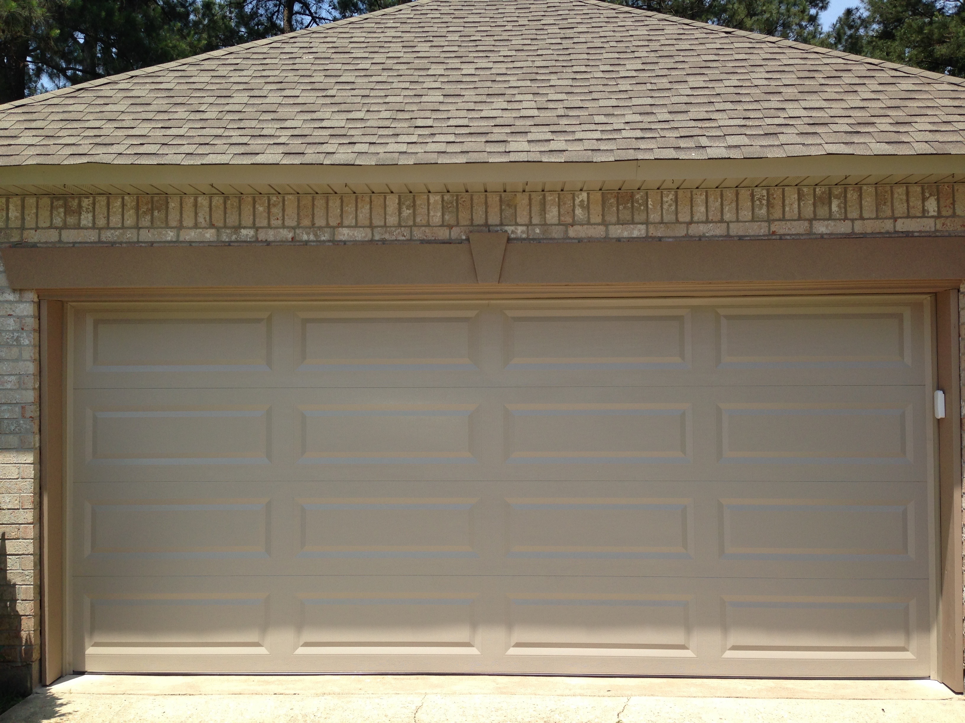 Traditional Long Panel Crescent City Garage Door